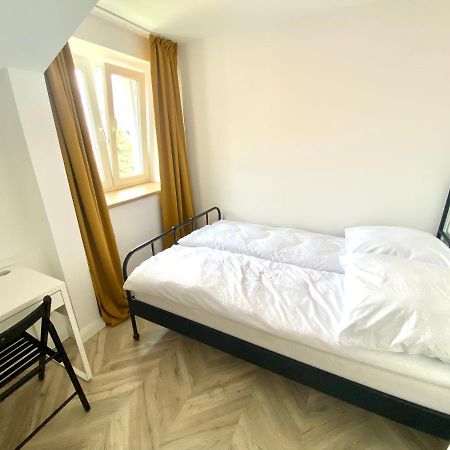 Apartament Sanok-Z Widokiem Na Rynek I Tarasem ภายนอก รูปภาพ