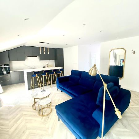 Apartament Sanok-Z Widokiem Na Rynek I Tarasem ภายนอก รูปภาพ