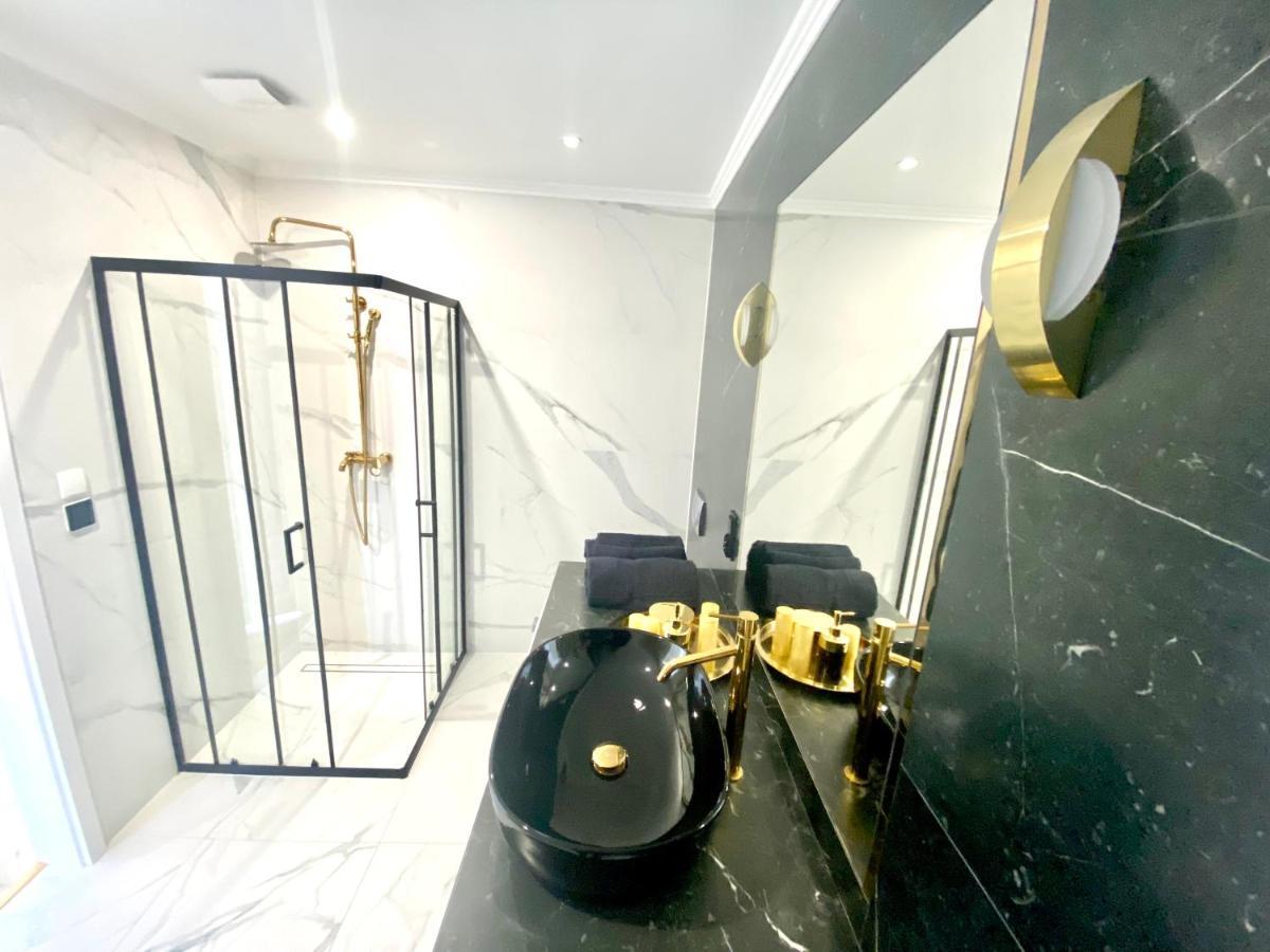 Apartament Sanok-Z Widokiem Na Rynek I Tarasem ภายนอก รูปภาพ